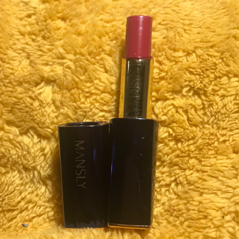 Mansly lipstick
